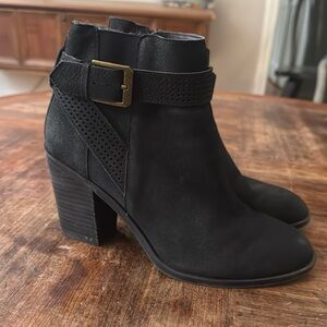 Size 8 black booties